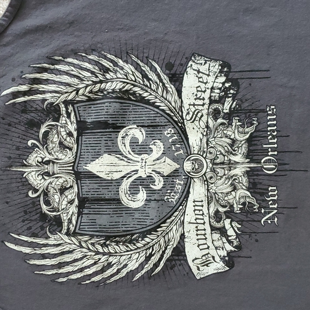 Shirt - Picture 2 of 3